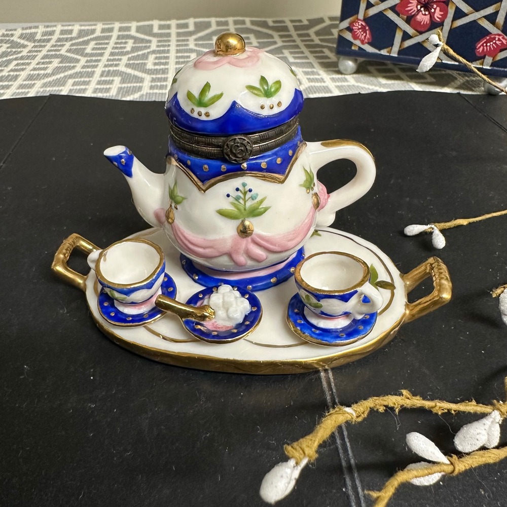Classic Collectibles Miniature Tea Party Set Figurine Vintage 1997 Hinged Teapot